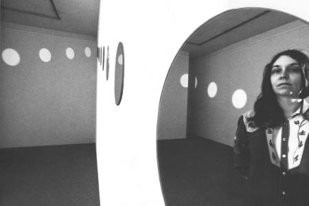 Nancy Holt: Circles of Light - Experimente mit Sound, Bild und Objekten 1966 – 1986