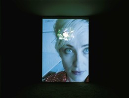 PIPILOTTI RIST Augapfelmassage